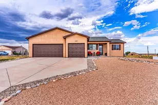 1485 E Ithaca Dr, Pueblo, CO 81007 - Photo 4