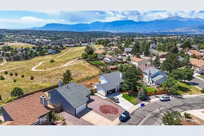 4035 Scotch Pine Dr, Colorado Springs, CO 80920 - Photo 8