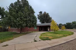 1307 Parkview Ave, Lamar, CO 81052 - Photo 2