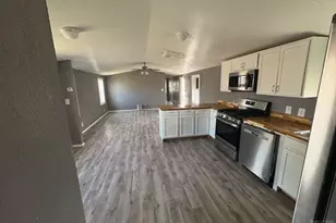 129 E Countryside Dr, Pueblo West, CO 81007 - Photo 10