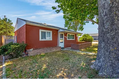 2638 Ontario St, Pueblo, CO 81004 - Photo 2