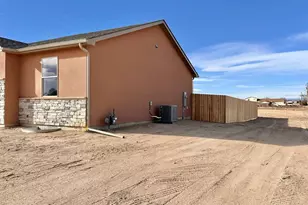 803 N Ravencliff Dr, Pueblo West, CO 81007 - Photo 2