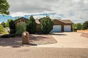 210 W Venturi Dr, Pueblo West, CO 81007 - Photo 2