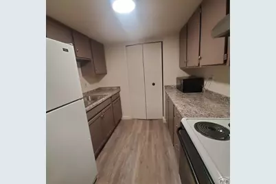 520 W 11th St, Pueblo, CO 81001 - Photo 2