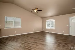 3117 W 18th St, Pueblo, CO 81003 - Photo 6