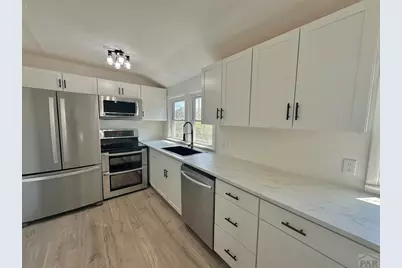 219 W 6th St, La Junta, CO 81050 - Photo 6