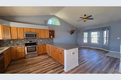 110 W Blakeland Dr, Pueblo West, CO 81007 - Photo 16