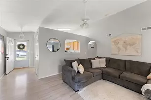 814 Edna Ln, Pueblo, CO 81005 - Photo 2