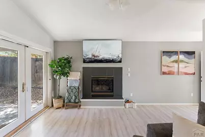 814 Edna Ln, Pueblo, CO 81005 - Photo 10