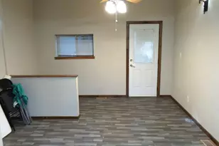 1427 E 7th St, Pueblo, CO 81001 - Photo 10