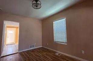 218 Polk St, Pueblo, CO 81004 - Photo 4