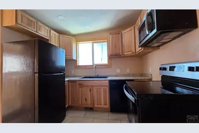 218 Polk St, Pueblo, CO 81004 - Photo 6