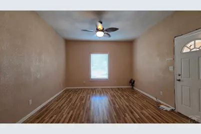 218 Polk St, Pueblo, CO 81004 - Photo 2