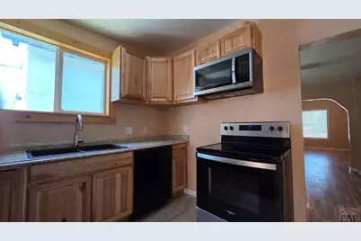 218 Polk St, Pueblo, CO 81004 - Photo 8