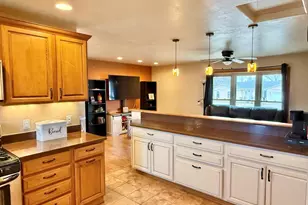 37 Verdosa Dr, Pueblo, CO 81005 - Photo 4