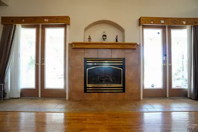 461 E Fredonia Dr, Pueblo, CO 81007 - Photo 10