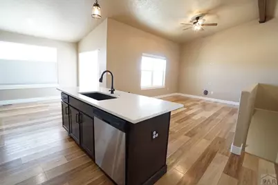 1392 N Moonbeam Dr, Pueblo, CO 81007 - Photo 18