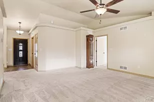 24 Arrowsmith Dr, Pueblo, CO 81008 - Photo 8