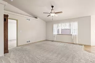 24 Arrowsmith Dr, Pueblo, CO 81008 - Photo 6