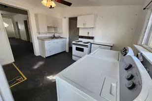 623 E 10th St, Pueblo, CO 81001 - Photo 10