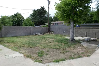 709 Airlane Ave, Pueblo, CO 81005 - Photo 8