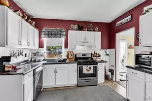 634 E 2nd St, Florence, CO 81226 - Photo 14