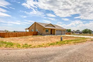 288 S Wiggins Dr, Pueblo West, CO 81007 - Photo 4