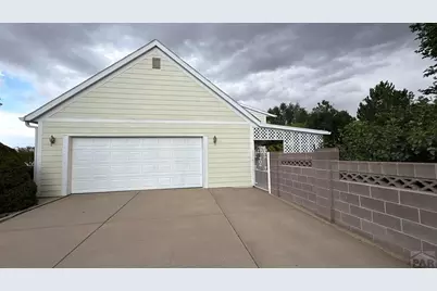 212 Bridle Trail, Pueblo, CO 81005 - Photo 6