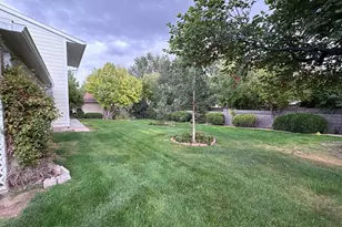 212 Bridle Trail, Pueblo, CO 81005 - Photo 12