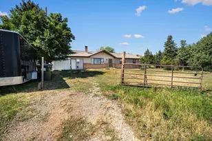 5097 Left Hand Ln, Colorado City, CO 81019 - Photo 2