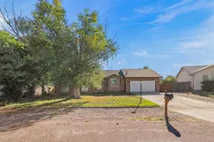 576 S Falcon Dr, Pueblo West, CO 81007 - Photo 2