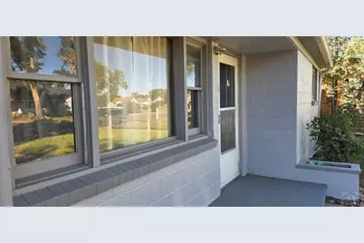 307 W Cedar St, Lamar, CO 81052 - Photo 2