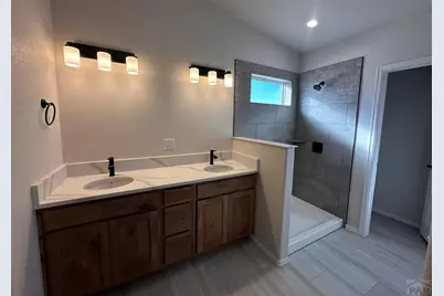 927 E Moonbeam Dr, Pueblo West, CO 81007 - Photo 4