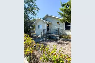 1322 Lincoln Ave, La Junta, CO 81050 - Photo 1