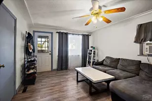 1632 W 17th St, Pueblo, CO 81003 - Photo 6