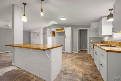 2308 W 14th St, Pueblo, CO 81003 - Photo 6