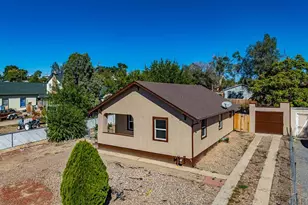 1723 E 14th St, Pueblo, CO 81001 - Photo 6