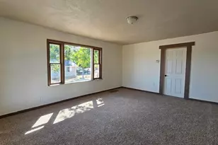 735 Box Elder St, Pueblo, CO 81004 - Photo 2