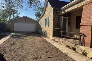 1027 E Abriendo Ave, Pueblo, CO 81004 - Photo 26