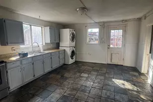 1027 E Abriendo Ave, Pueblo, CO 81004 - Photo 4