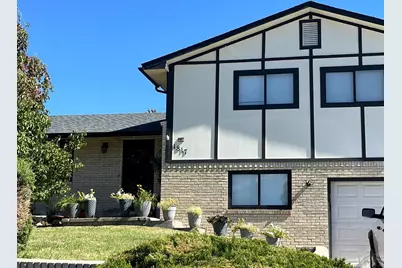 1817 Cimarron Ave, La Junta, CO 81050 - Photo 1