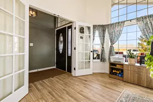 803 Thorncrest Dr, Pueblo, CO 81005 - Photo 6