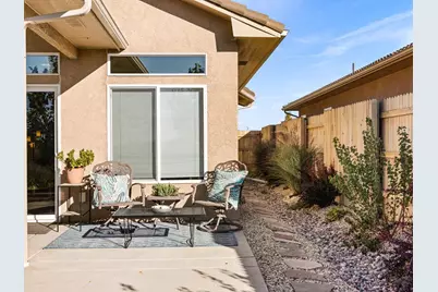 803 Thorncrest Dr, Pueblo, CO 81005 - Photo 44