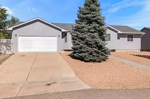 662 S Granby Ln, Pueblo West, CO 81007 - Photo 2