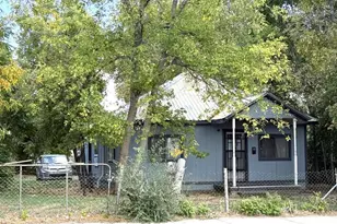 702 N Linden Ave, Trinidad, CO 81082 - Photo 1