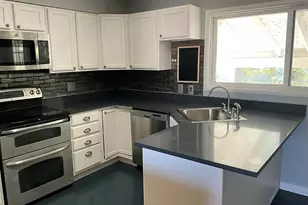 72 Hanson Ln, Pueblo, CO 81001 - Photo 8