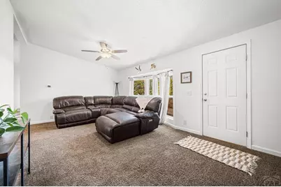 88 E Hemlock Dr, Pueblo West, CO 81007 - Photo 2