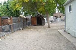 806 E 3rd St, Pueblo, CO 81001 - Photo 28