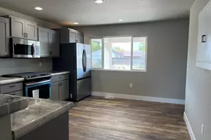 522 Columbia Ave, Swink, CO 81077 - Photo 6