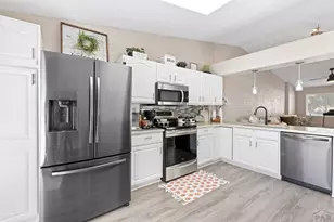 2102 Chatalet Ln, Pueblo, CO 81005 - Photo 10